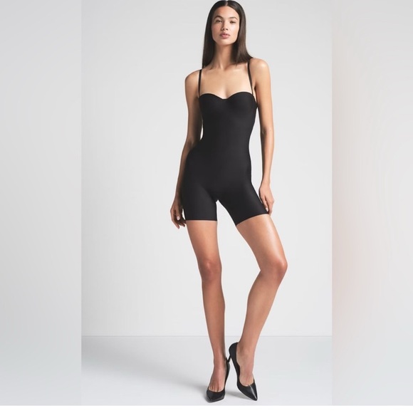 SKIMS BODY CS UNDERWIRE MID THIGH BODYSUIT BD-ONS-9547W Onyx Black Sz L